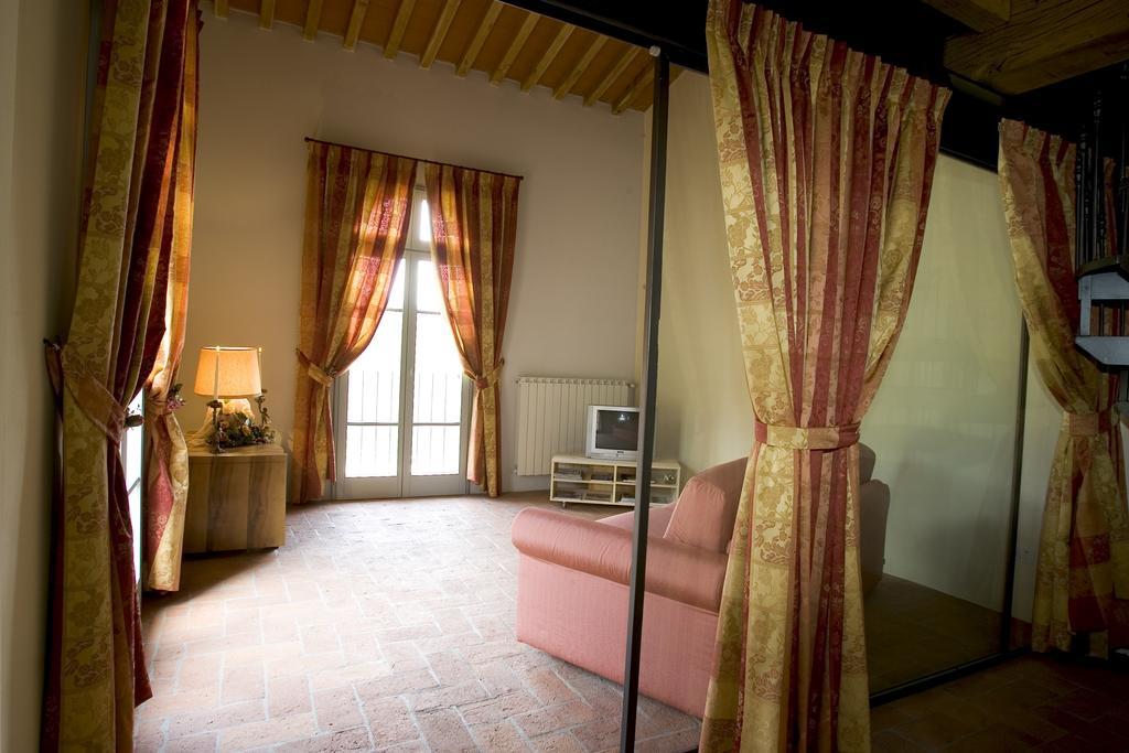 Agriturismo Rimaggiori Relaxing Country Home And Typical Italian Restaurant バルベリーノ・ディ・ムジェッロ エクステリア 写真